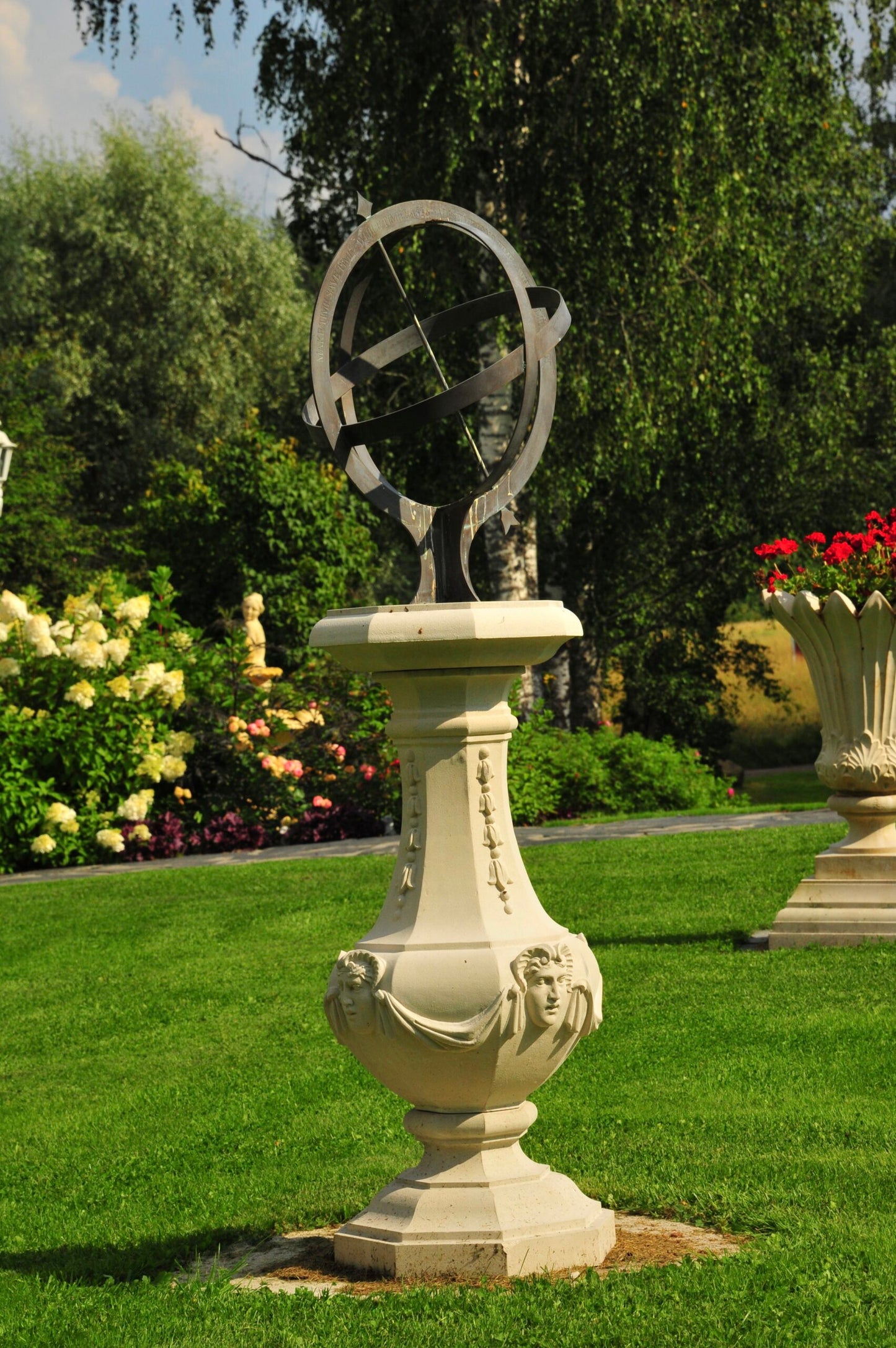 Adam Sundial Plinth D130